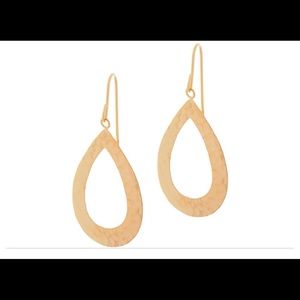 Hammered teardrop earrings